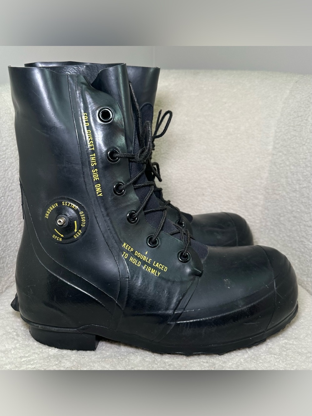 Vintage 1982 Bata U.S. Military Arctic Overboots Black Rubber Cold weather boots